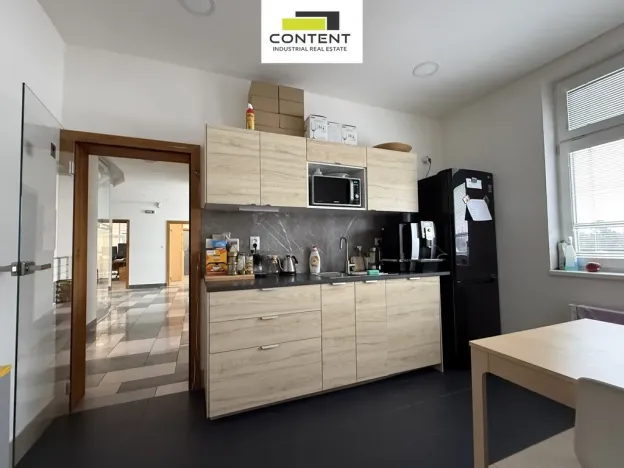 Pronájem obchodního prostoru, Praha - Řeporyje, Ořešská, 830 m2