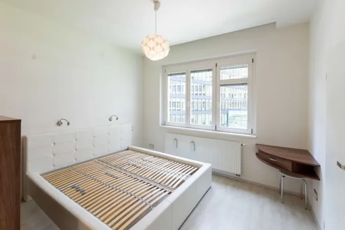 Pronájem bytu 2+kk, Praha - Nusle, Doudlebská, 70 m2