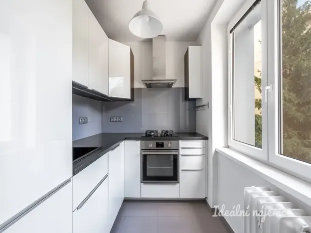 Pronájem bytu 1+1, Praha - Nusle, Boleslavova, 34 m2