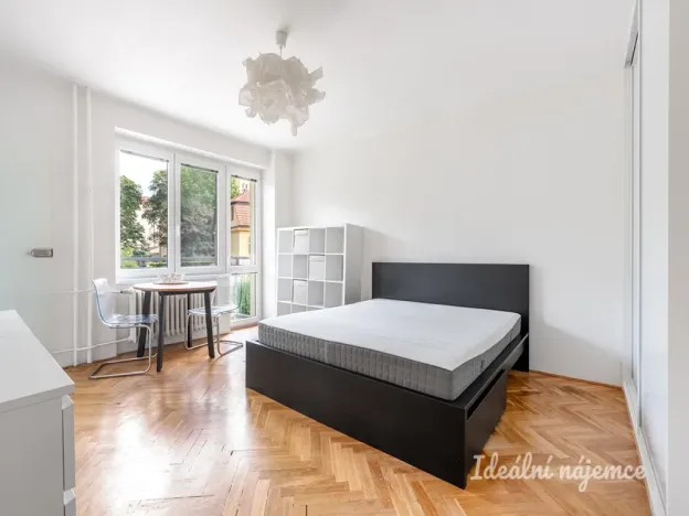 Pronájem bytu 1+1, Praha - Nusle, Boleslavova, 34 m2