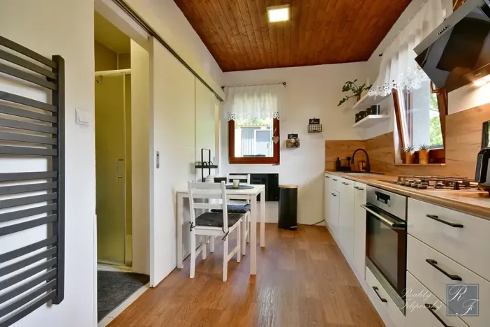 Prodej rodinného domu, Dolní Zálezly, Meruňková, 80 m2