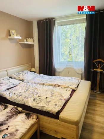 Prodej bytu 3+1, Zlaté Hory, Wolkerova, 71 m2