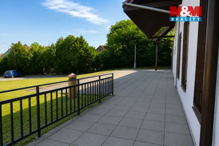 Pronájem obchodního prostoru, Červené Janovice, 360 m2