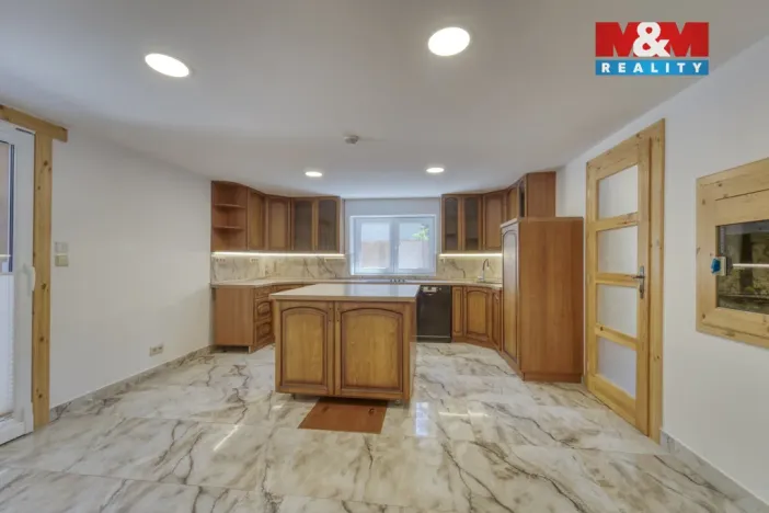 Prodej rodinného domu, Děpoltovice - Nivy, 250 m2