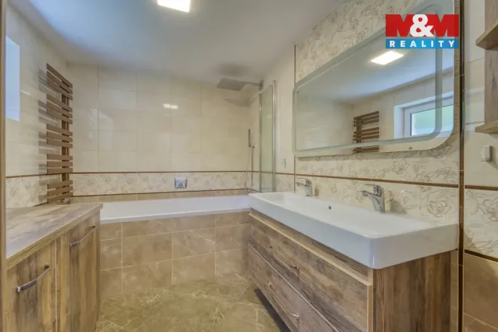 Prodej rodinného domu, Děpoltovice - Nivy, 250 m2