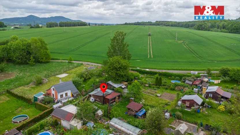 Prodej zahrady, Česká Lípa - Častolovice, 253 m2