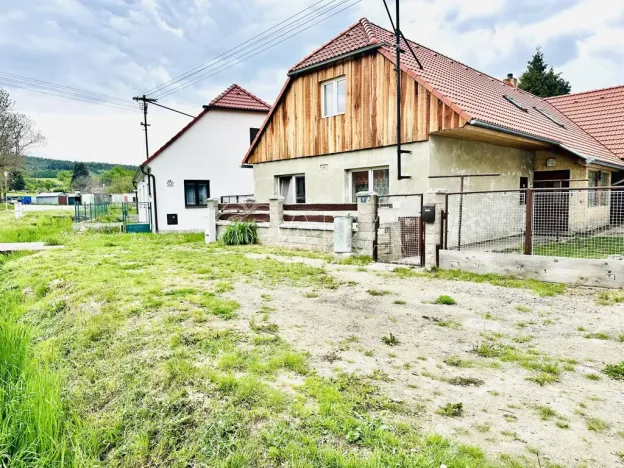 Prodej vícegeneračního domu, Chlumany, 200 m2