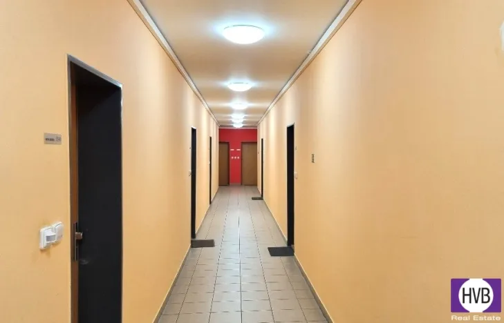 Pronájem bytu 1+kk, Praha - Vysočany, Poděbradská, 33 m2