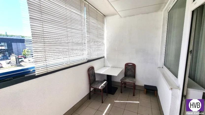 Pronájem bytu 1+kk, Praha - Vysočany, Poděbradská, 33 m2