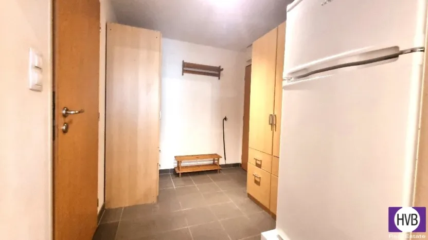 Pronájem bytu 1+kk, Praha - Vysočany, Poděbradská, 33 m2