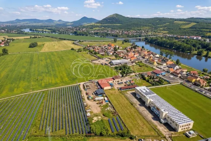 Prodej komerčního pozemku, Mlékojedy, 3769 m2