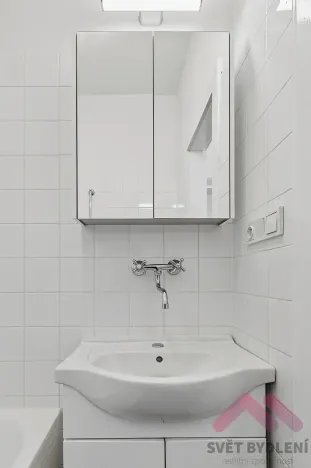 Pronájem bytu 2+1, Praha - Holešovice, U smaltovny, 74 m2