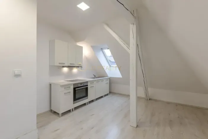 Pronájem bytu 2+kk, Olomouc, Husitská, 62 m2