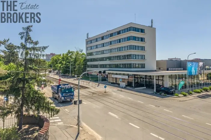Pronájem kanceláře, Praha - Strašnice, Průběžná, 375 m2