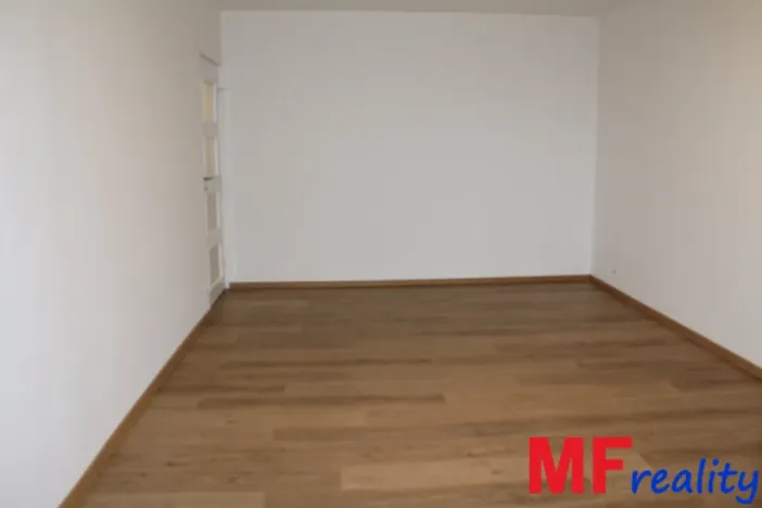 Pronájem bytu 2+1, Hradec Králové - Nový Hradec Králové, Mandysova, 61 m2