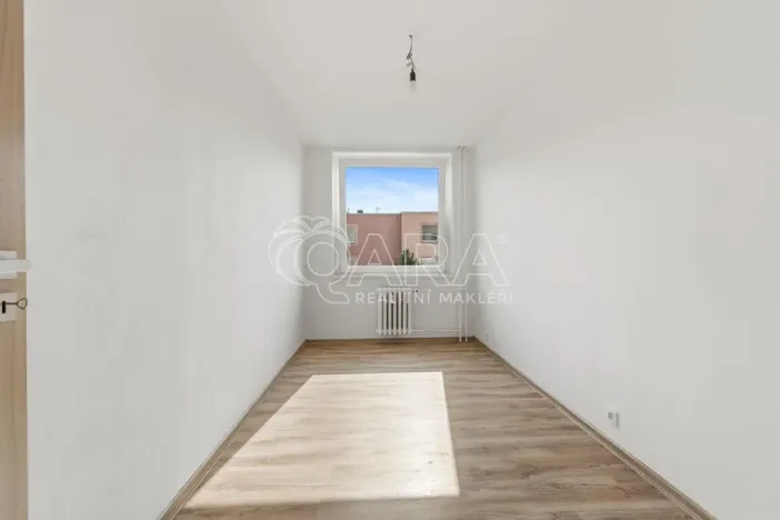 Pronájem bytu 2+kk, Ústí nad Labem - Krásné Březno, Žežická, 37 m2