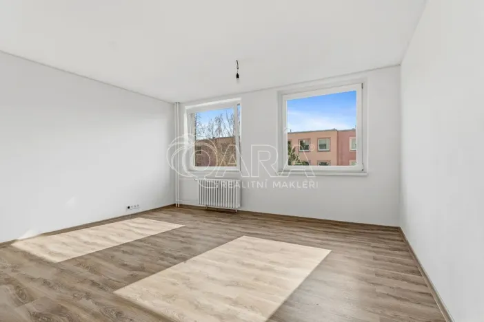 Pronájem bytu 2+kk, Ústí nad Labem - Krásné Březno, Žežická, 37 m2