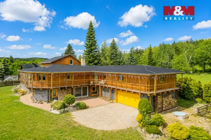 Prodej rodinného domu, Blatno - Mezihoří, 384 m2