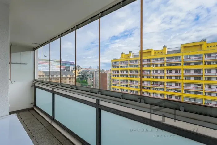 Prodej bytu 3+1, Praha - Vršovice, Uzbecká, 74 m2