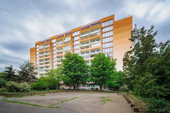 Prodej bytu 3+1, Praha - Vršovice, Uzbecká, 74 m2