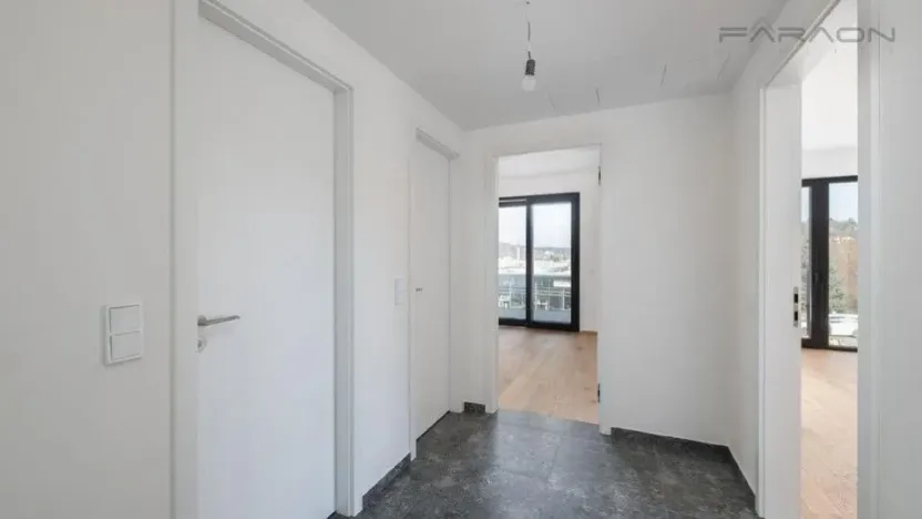 Prodej bytu 2+kk, Praha - Modřany, Československého exilu, 58 m2