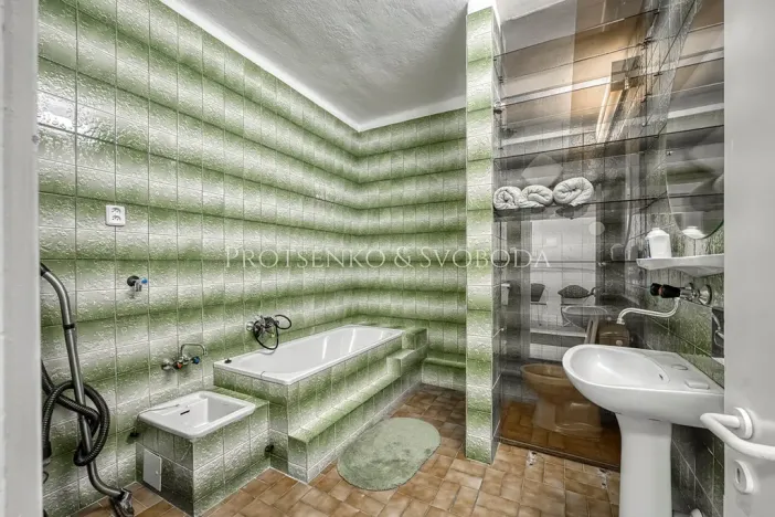 Prodej vily, Křižanov, Benešovo náměstí, 530 m2