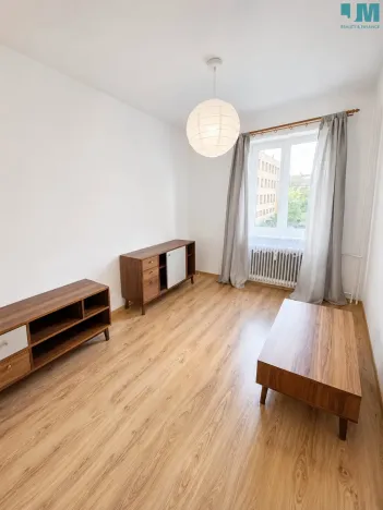 Pronájem bytu 2+1, Třebíč, Kmochova, 48 m2
