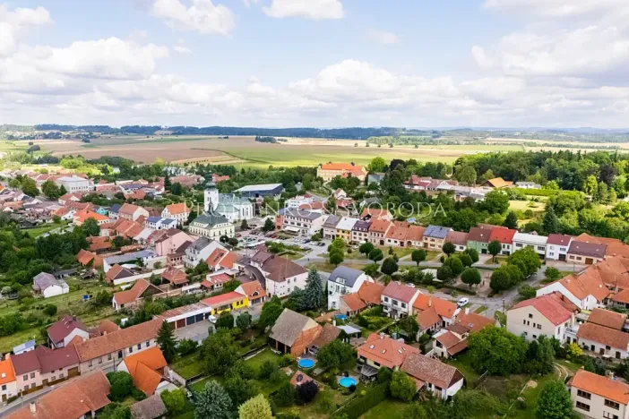 Prodej vícegeneračního domu, Křižanov, Benešovo náměstí, 530 m2