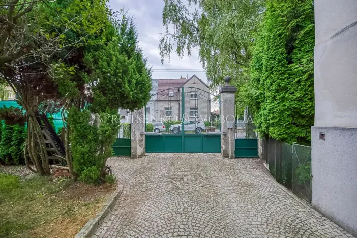 Prodej vily, České Budějovice, Lidická tř., 652 m2