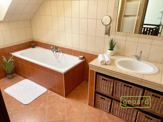 Pronájem rodinného domu, Mníšek pod Brdy, Luční, 150 m2