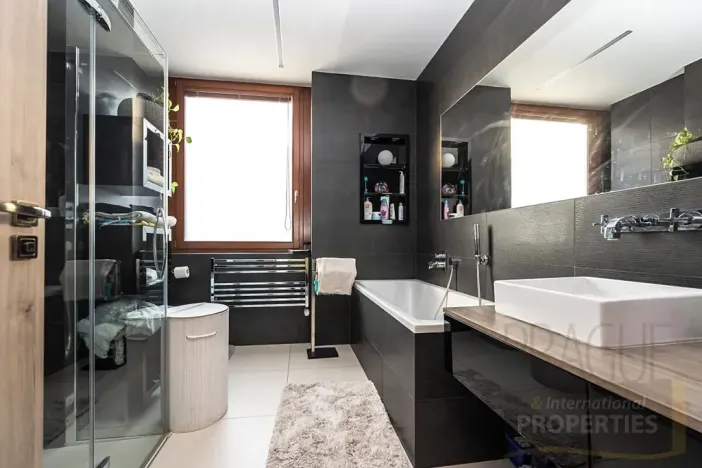 Prodej bytu 5+1, Praha - Vršovice, Kodaňská, 180 m2