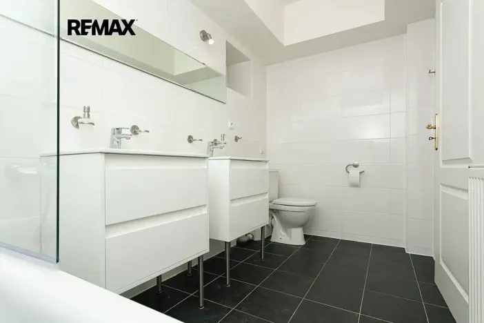 Pronájem rodinného domu, Praha - Nebušice, Na Malé Šárce, 302 m2
