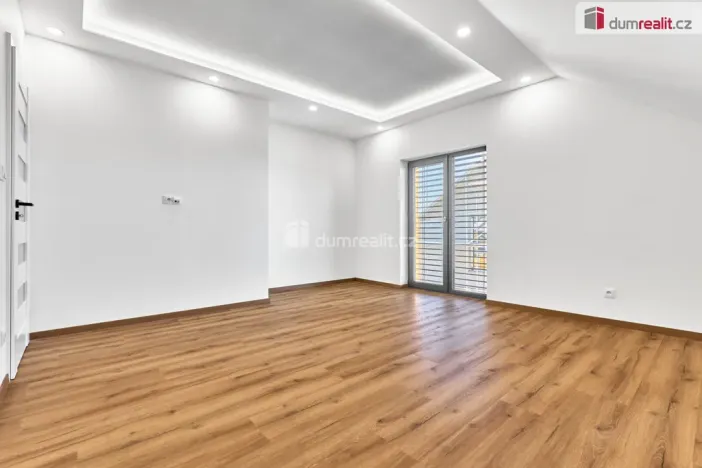 Prodej rodinného domu, Ruda, V zahradách, 160 m2