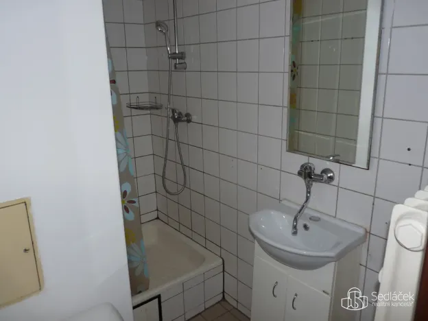 Pronájem bytu 1+kk, Sokolov, Sokolovská, 24 m2