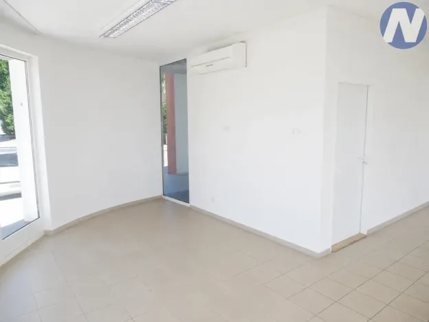 Pronájem obchodního prostoru, Písek, Čechova, 50 m2