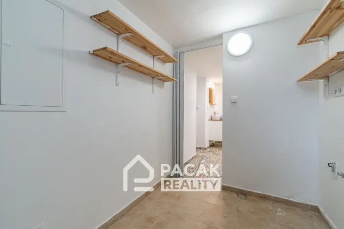 Prodej rodinného domu, Grymov, 200 m2
