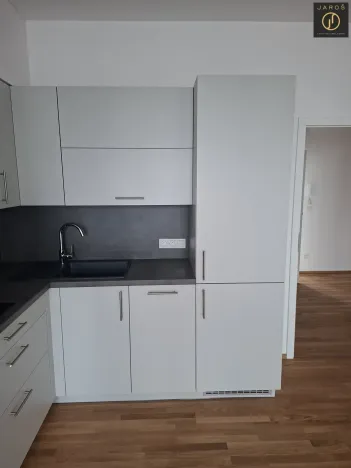 Prodej bytu 1+kk, Praha - Karlín, Hybešova, 26 m2