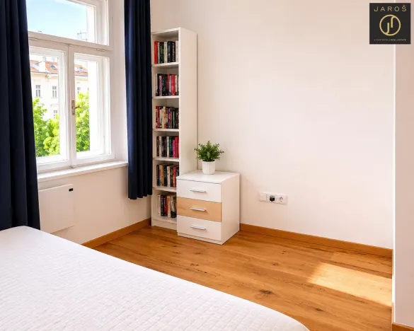 Pronájem bytu 1+kk, Praha - Bubeneč, Korunovační, 25 m2