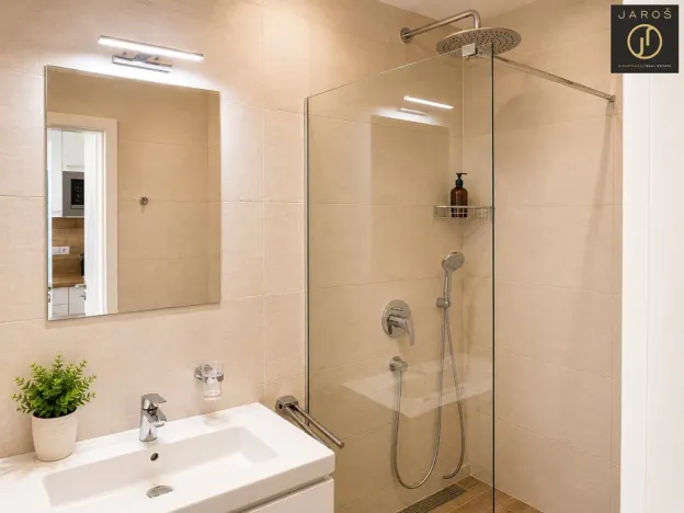 Pronájem bytu 1+kk, Praha - Bubeneč, Korunovační, 25 m2