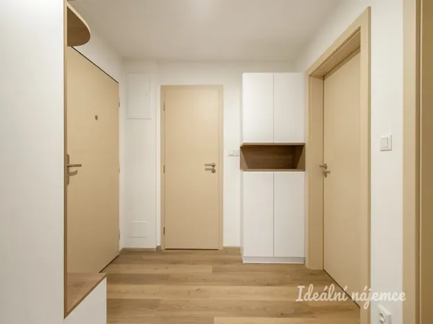 Pronájem bytu 2+kk, Praha - Vysočany, Čerpadlová, 48 m2