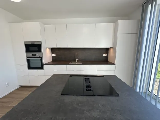 Pronájem rodinného domu, Králův Dvůr, Tři Vršky, 104 m2