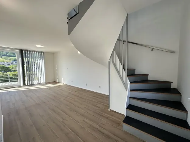 Pronájem rodinného domu, Králův Dvůr, Tři Vršky, 104 m2