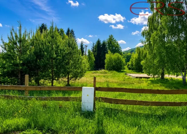 Prodej pozemku pro bydlení, Cvikov - Trávník, 5479 m2