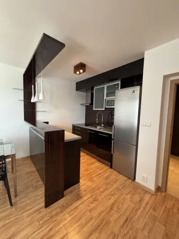 Pronájem bytu 2+kk, Hradec Králové, Rybova, 55 m2