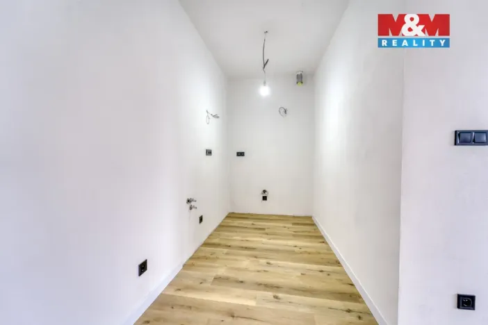 Prodej bytu 2+kk, Tlučná, Tlučenská kolonie, 41 m2