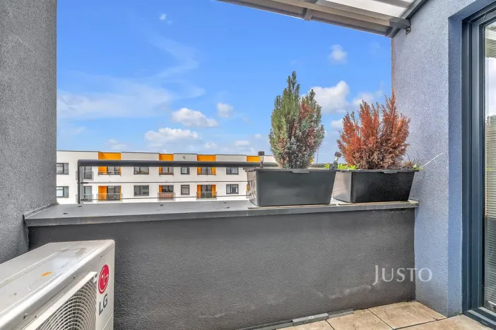 Prodej bytu 3+kk, Praha - Uhříněves, Oty Bubeníčka, 57 m2
