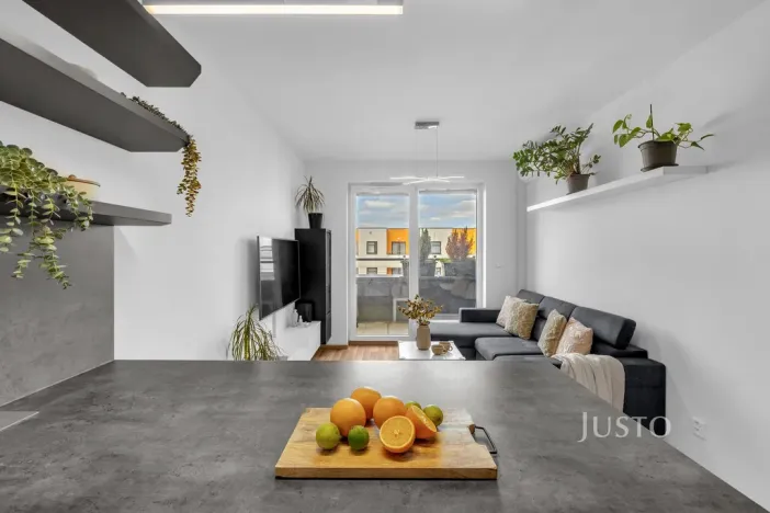 Prodej bytu 3+kk, Praha - Uhříněves, Oty Bubeníčka, 57 m2