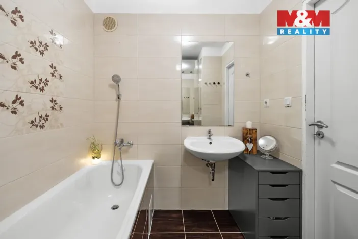 Prodej bytu 3+1, Praha, Černého, 69 m2