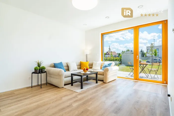 Prodej rodinného domu, Praha - Horní Počernice, Artistů, 110 m2