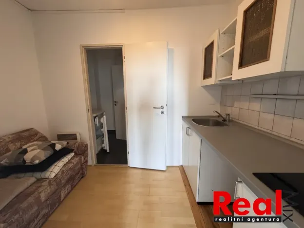 Pronájem bytu 1+kk, Brno - Černá Pole, Krkoškova, 22 m2